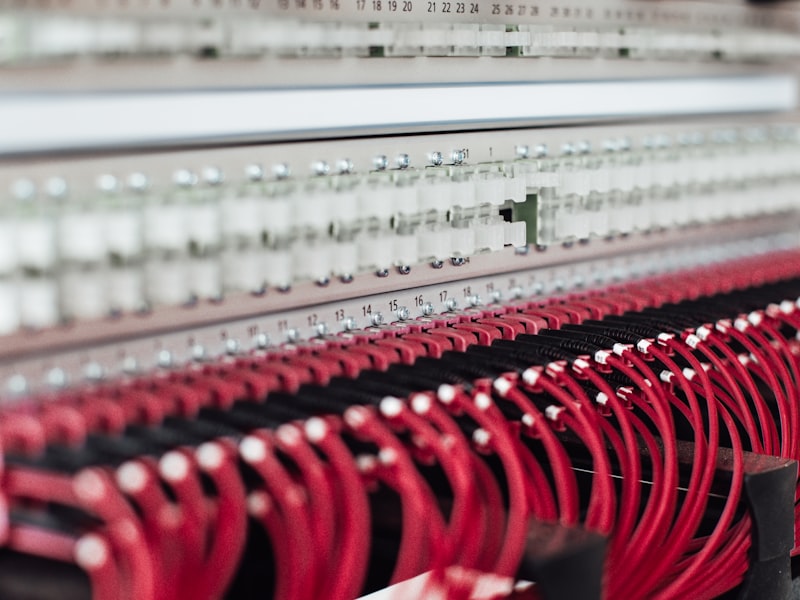 Fiber distribution panel with patch cabling
